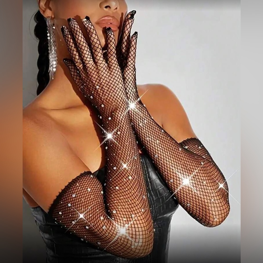 Elegant Black Shiny Stud Gloves ✨